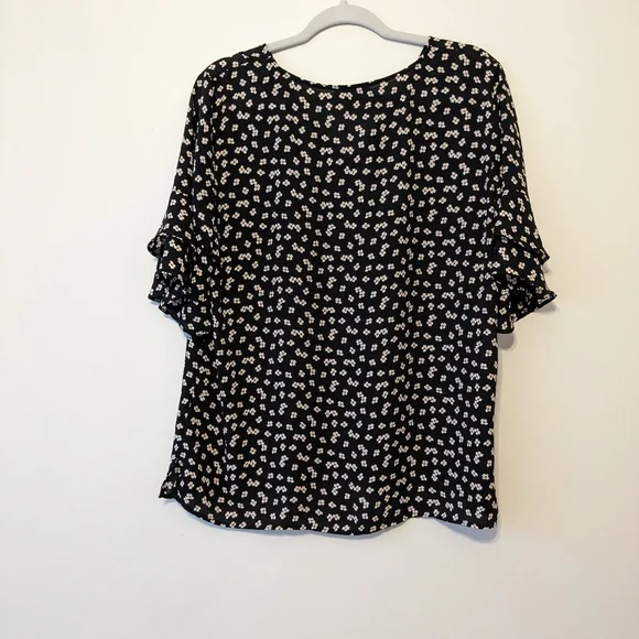 LOFT Black and White Floral Top - Picture 3 of 6